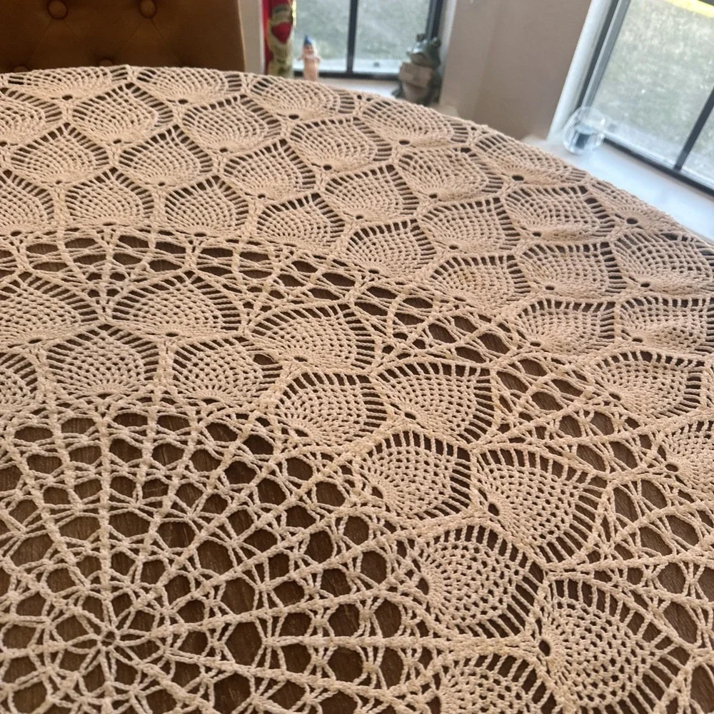 Vintage Hand Crocheted Round Lace Tablecloth 72